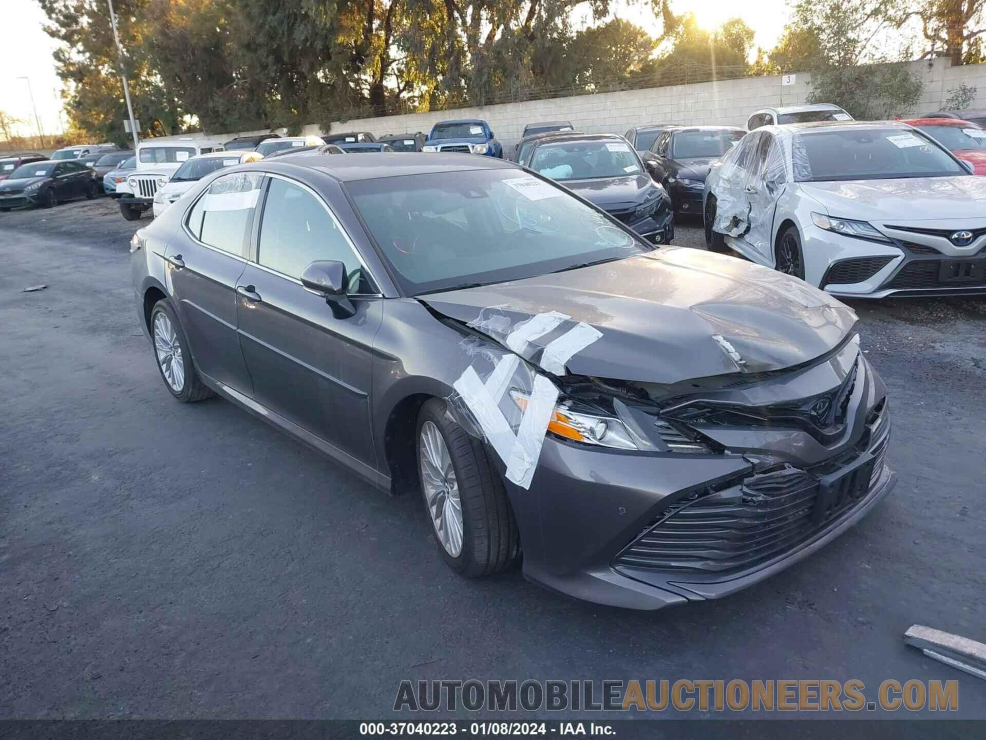 4T1B11HK3JU061804 TOYOTA CAMRY 2018