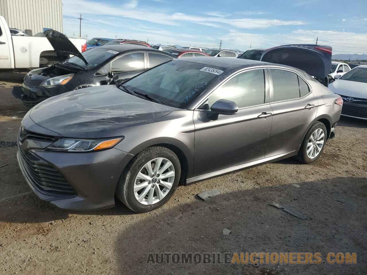 4T1B11HK3JU062192 TOYOTA CAMRY 2018