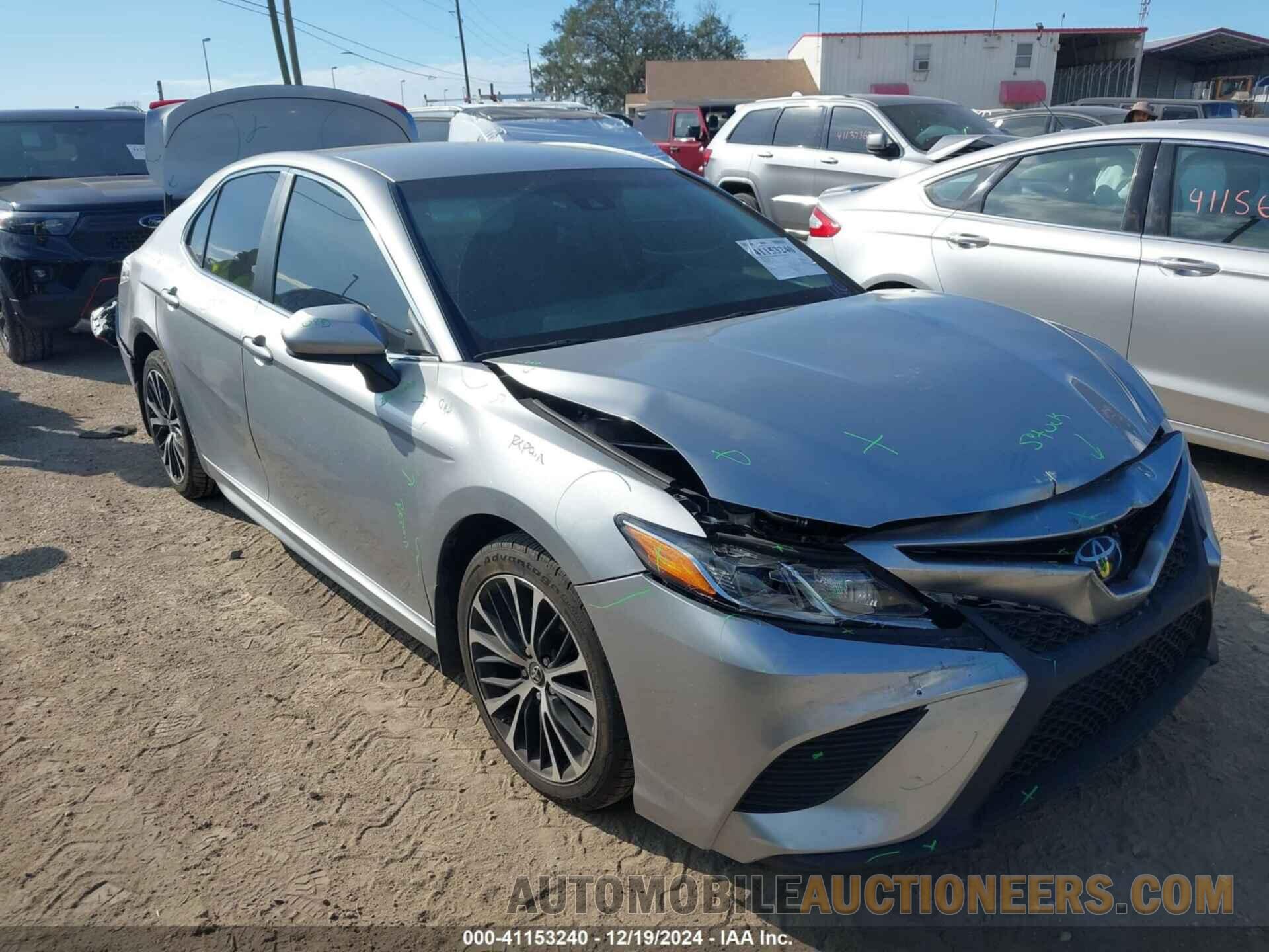 4T1B11HK3JU065870 TOYOTA CAMRY 2018