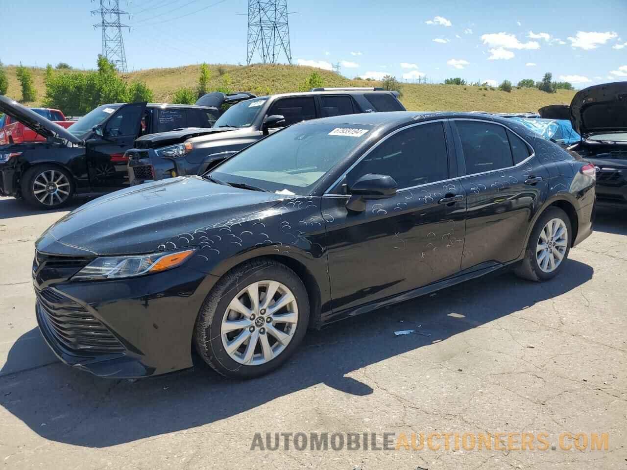 4T1B11HK3JU068803 TOYOTA CAMRY 2018