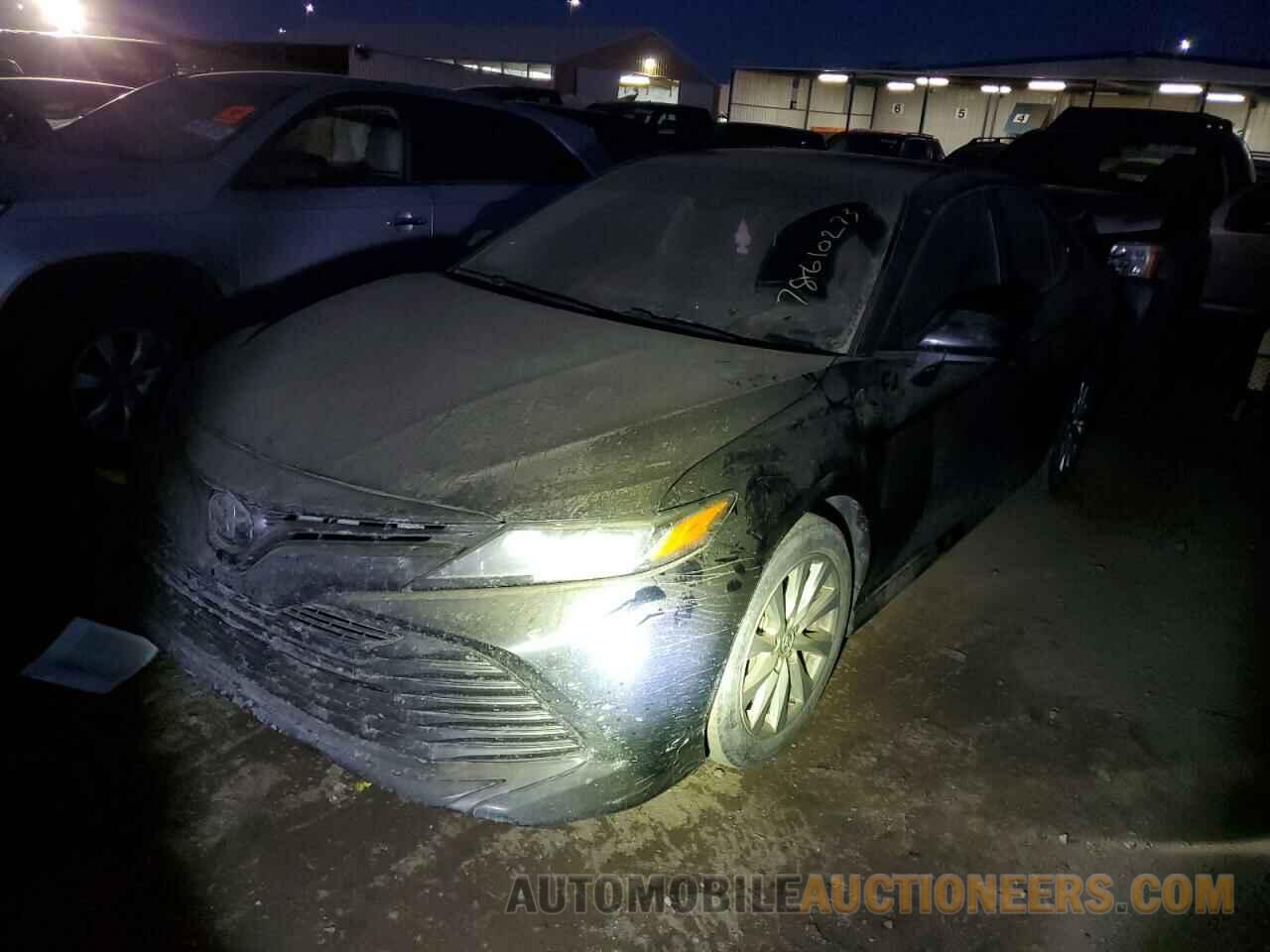 4T1B11HK3JU070681 TOYOTA CAMRY 2018