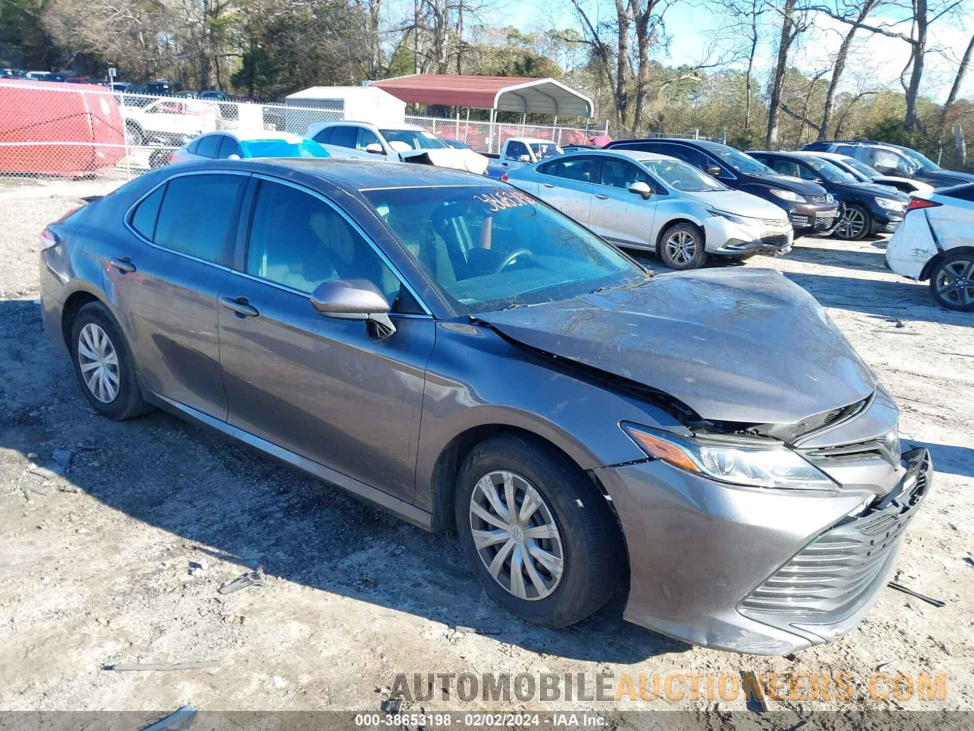 4T1B11HK3JU071457 TOYOTA CAMRY 2018