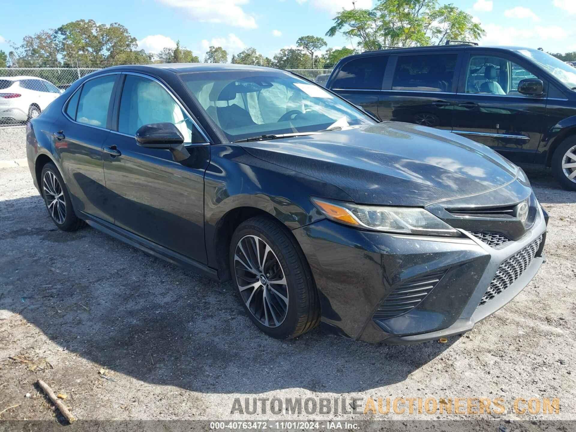 4T1B11HK3JU073242 TOYOTA CAMRY 2018