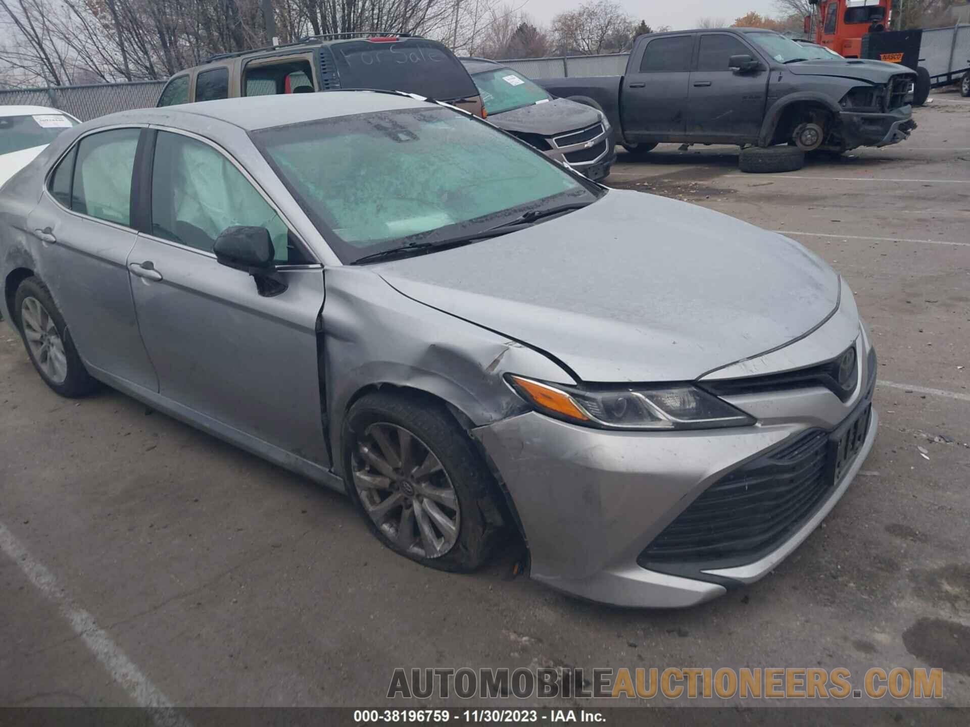 4T1B11HK3JU075671 TOYOTA CAMRY 2018