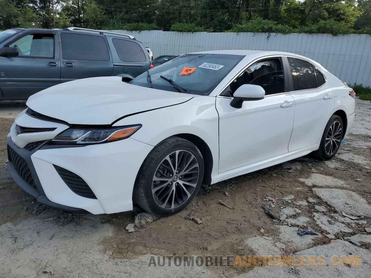 4T1B11HK3JU076559 TOYOTA CAMRY 2018