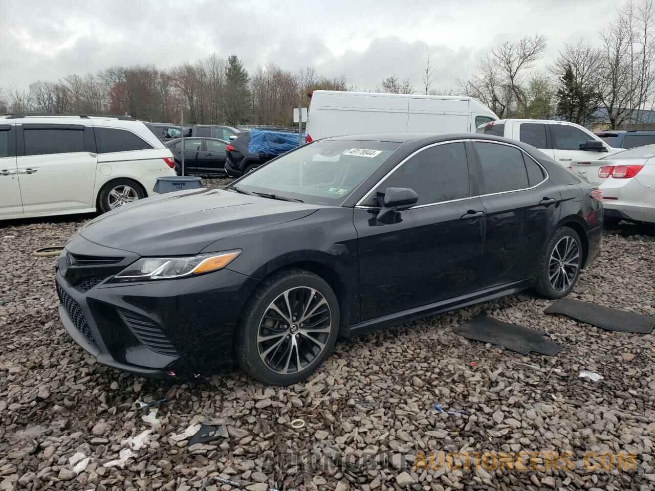 4T1B11HK3JU092213 TOYOTA CAMRY 2018