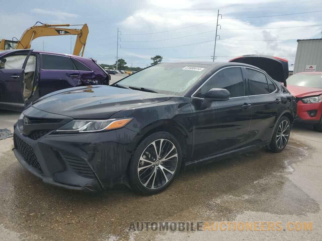 4T1B11HK3JU100794 TOYOTA CAMRY 2018