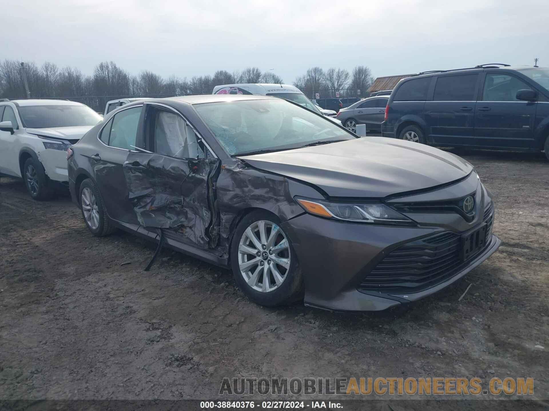 4T1B11HK3JU103260 TOYOTA CAMRY 2018