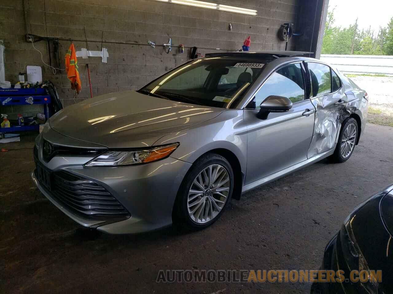 4T1B11HK3JU106479 TOYOTA CAMRY 2018