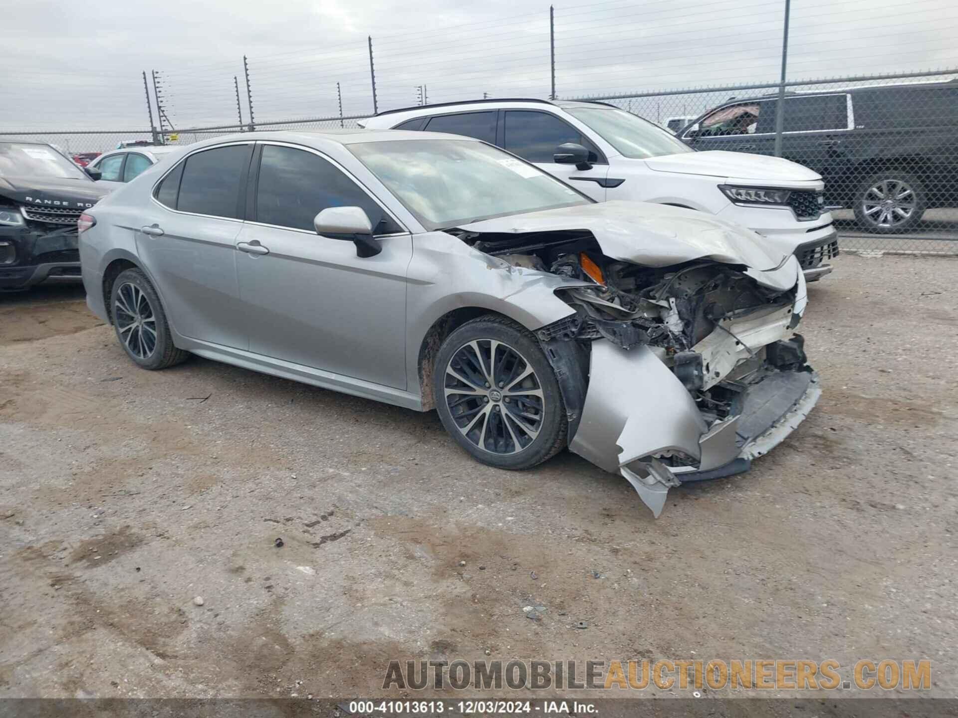 4T1B11HK3JU106806 TOYOTA CAMRY 2018