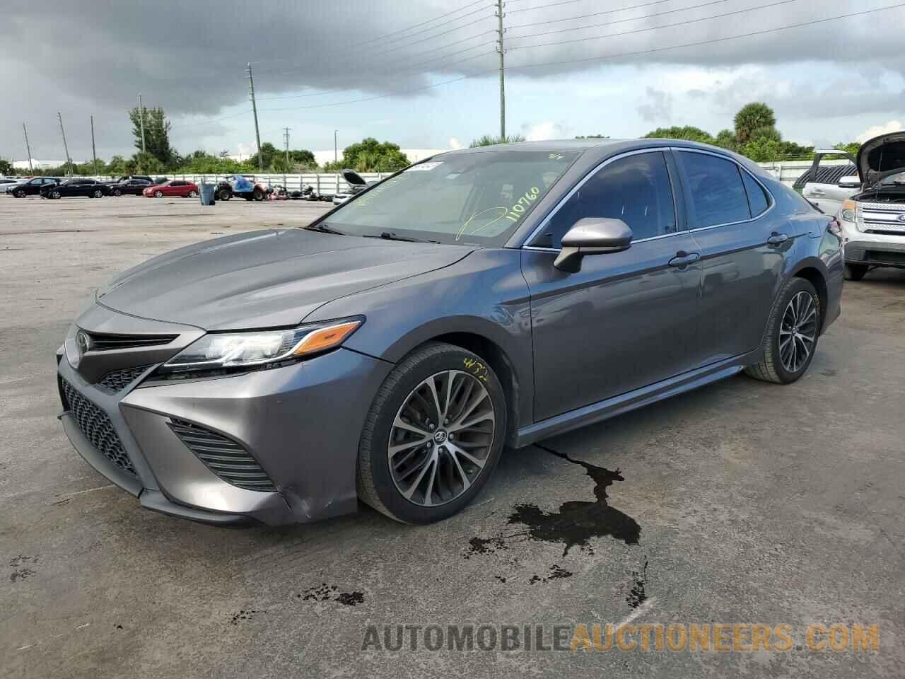 4T1B11HK3JU110760 TOYOTA CAMRY 2018