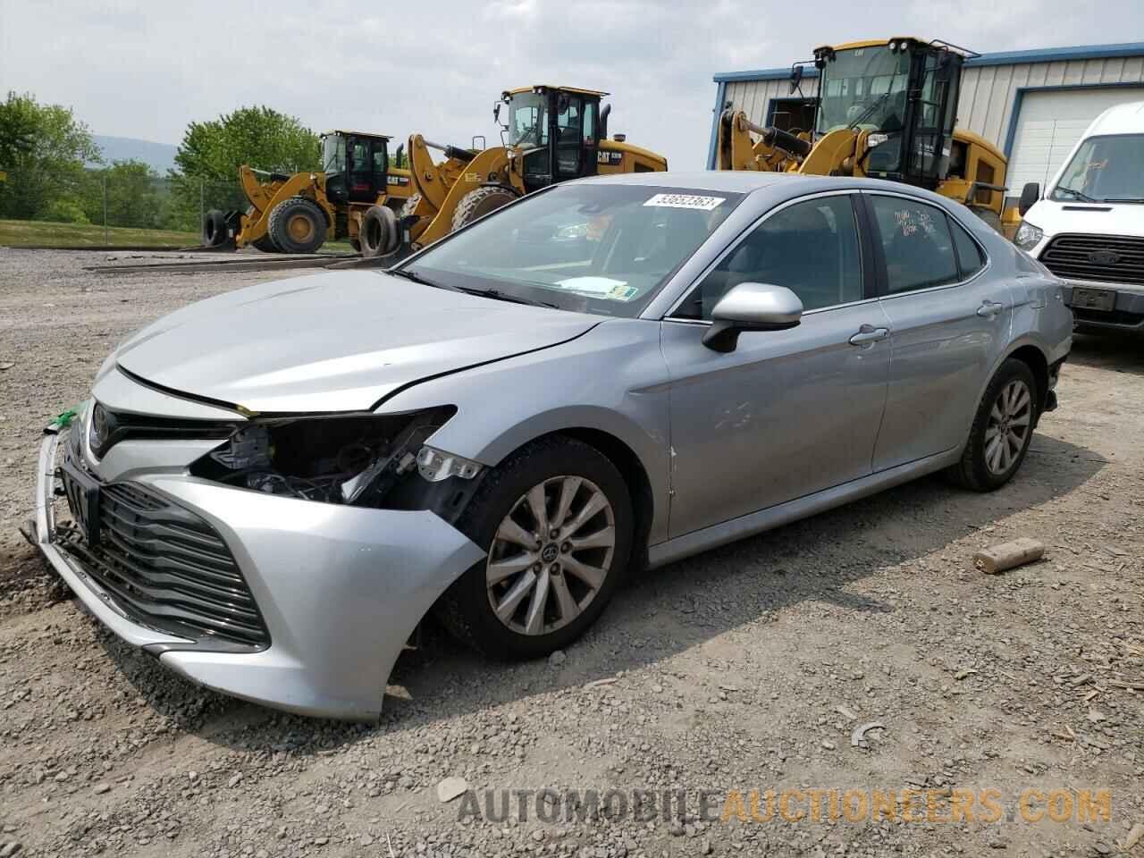 4T1B11HK3JU113710 TOYOTA CAMRY 2018