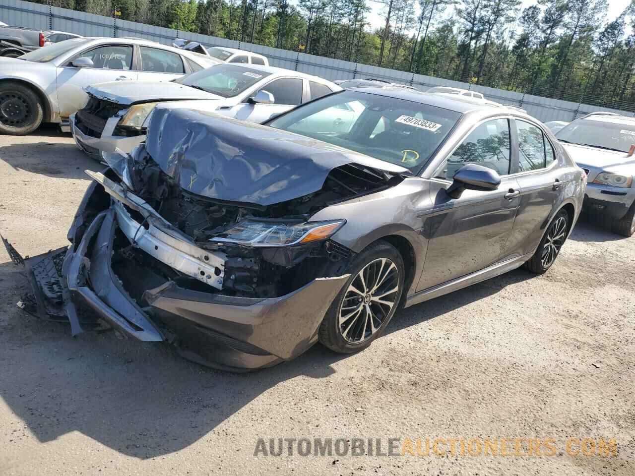 4T1B11HK3JU114047 TOYOTA CAMRY 2018