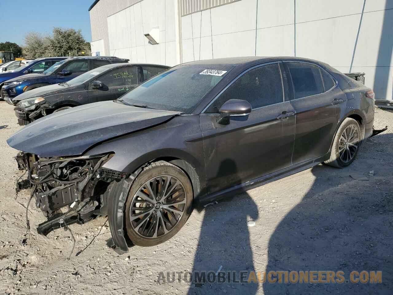 4T1B11HK3JU116719 TOYOTA CAMRY 2018