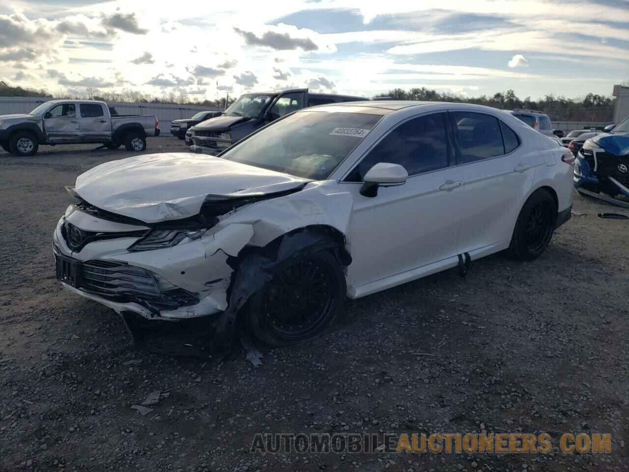 4T1B11HK3JU117496 TOYOTA CAMRY 2018