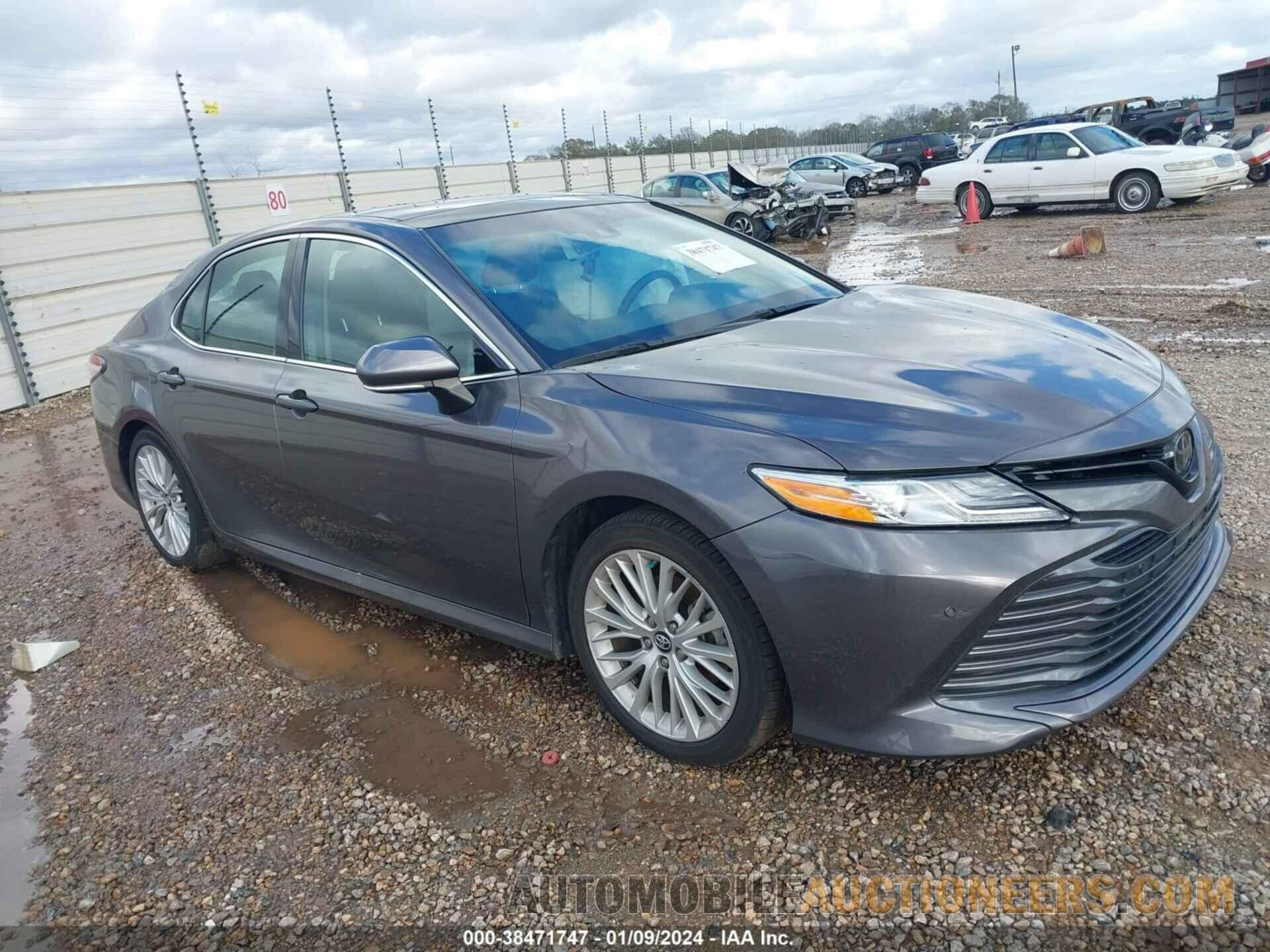 4T1B11HK3JU119975 TOYOTA CAMRY 2018