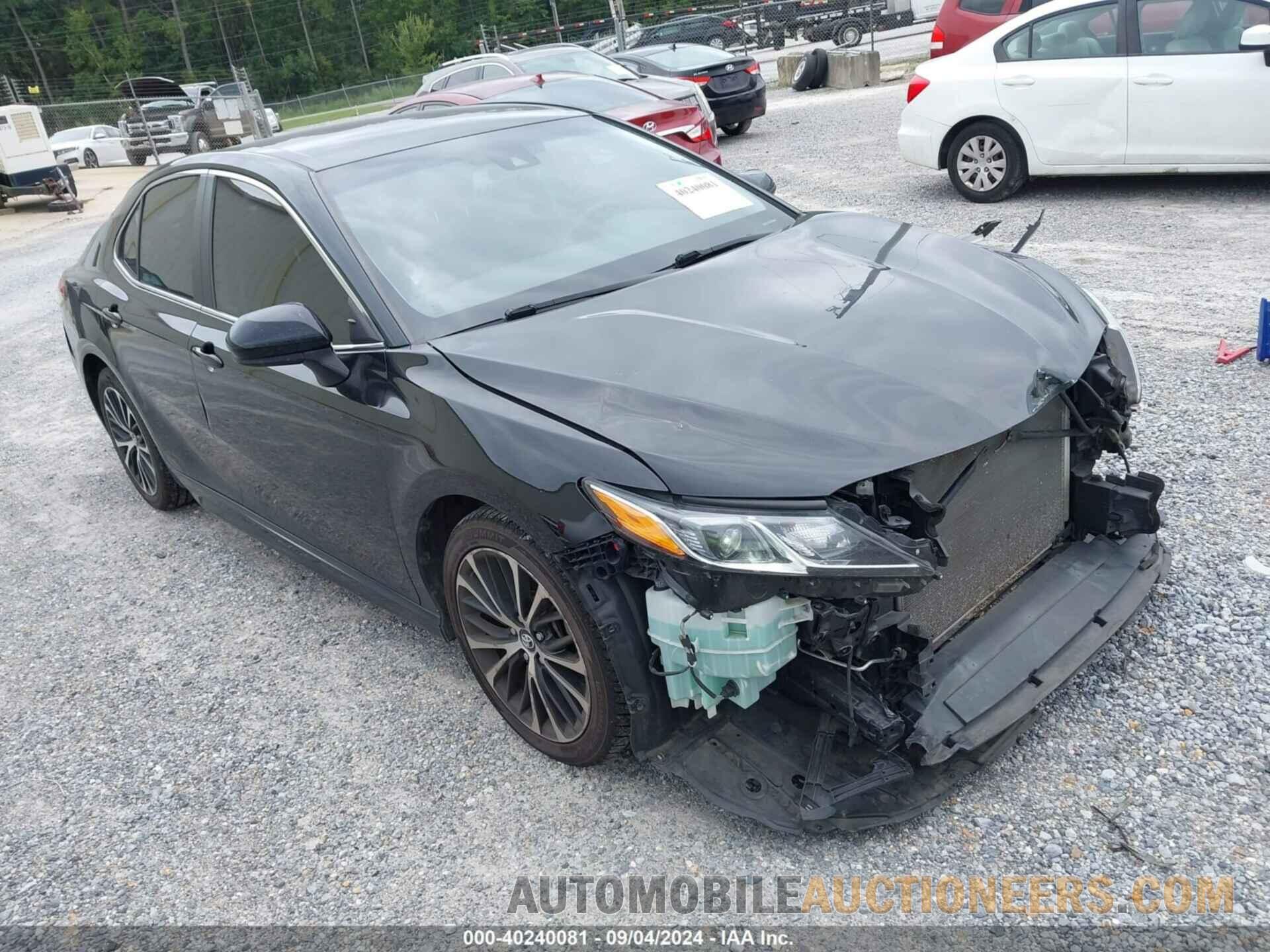 4T1B11HK3JU123895 TOYOTA CAMRY 2018