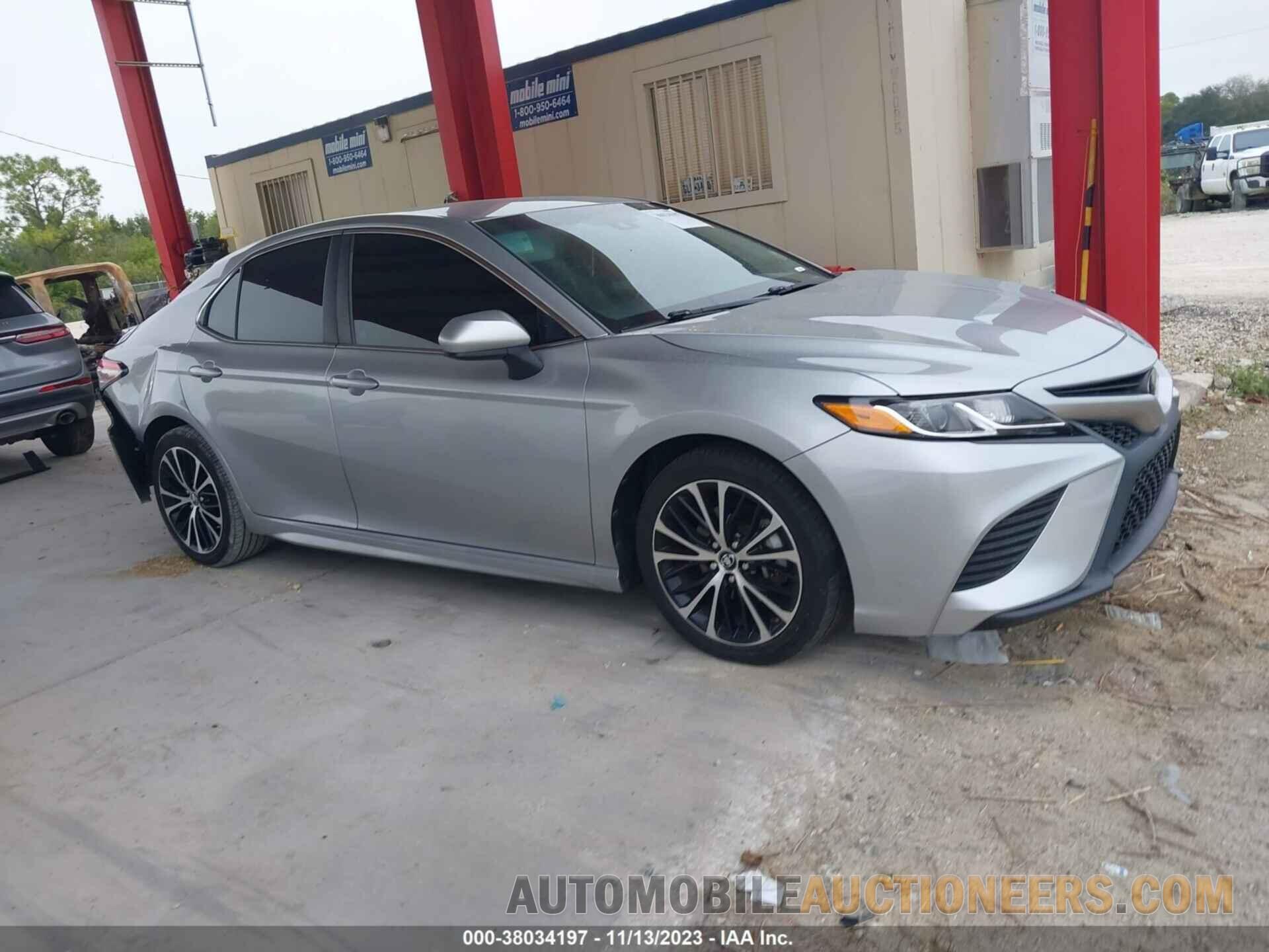 4T1B11HK3JU125050 TOYOTA CAMRY 2018