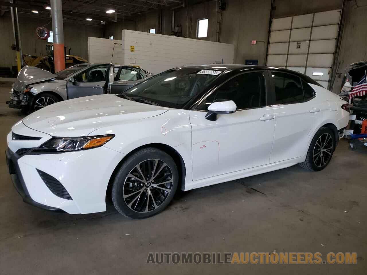 4T1B11HK3JU128871 TOYOTA CAMRY 2018