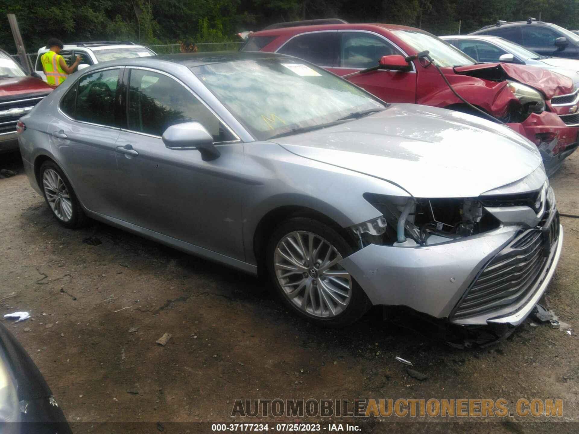 4T1B11HK3JU131298 TOYOTA CAMRY 2018