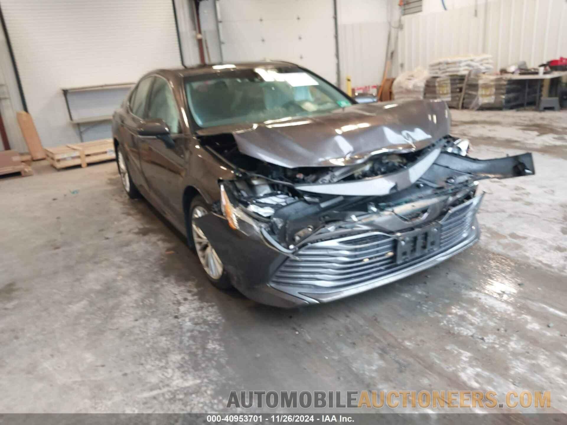 4T1B11HK3JU131317 TOYOTA CAMRY 2018