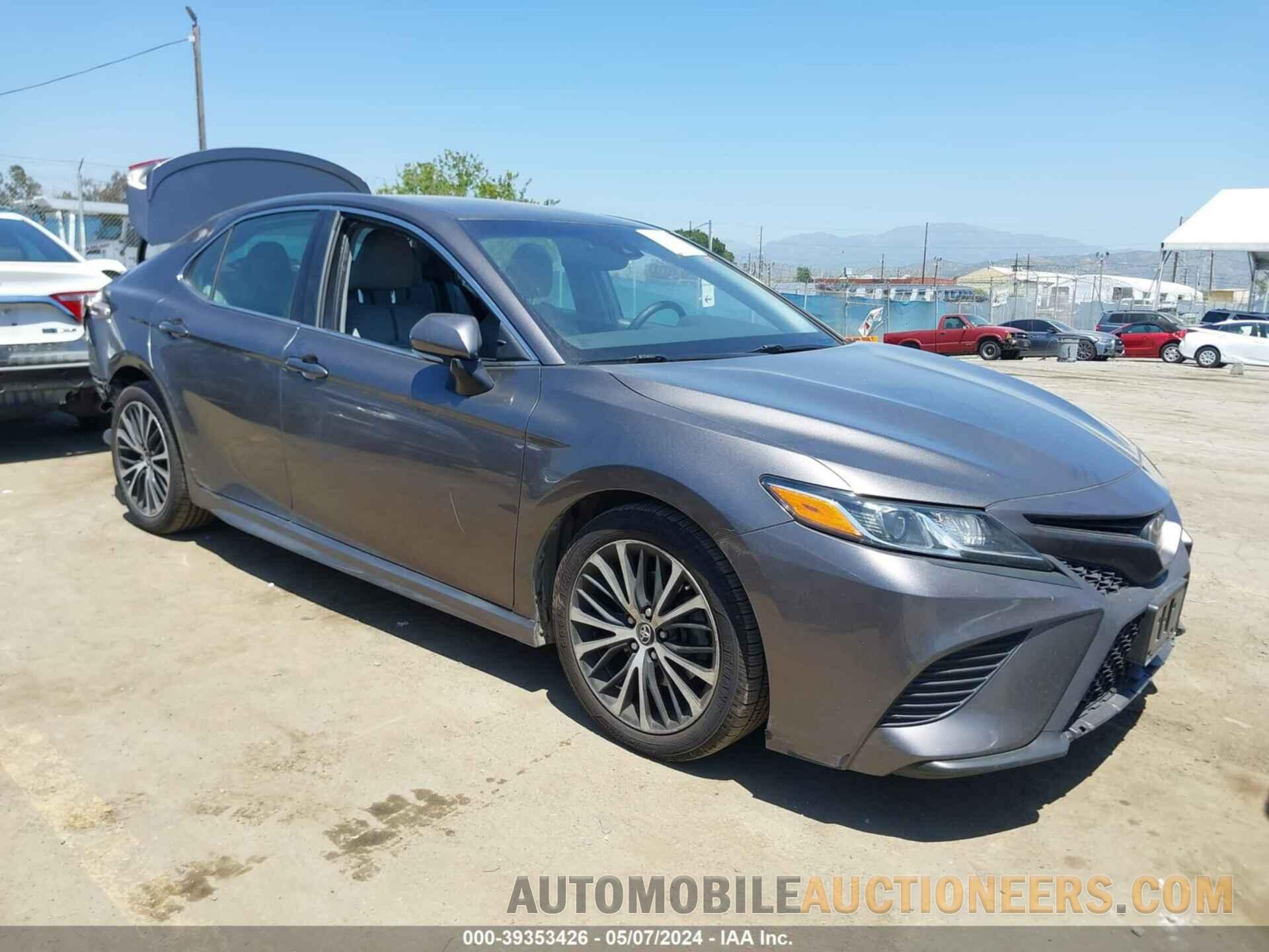 4T1B11HK3JU131544 TOYOTA CAMRY 2018