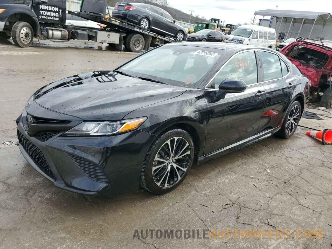 4T1B11HK3JU138946 TOYOTA CAMRY 2018