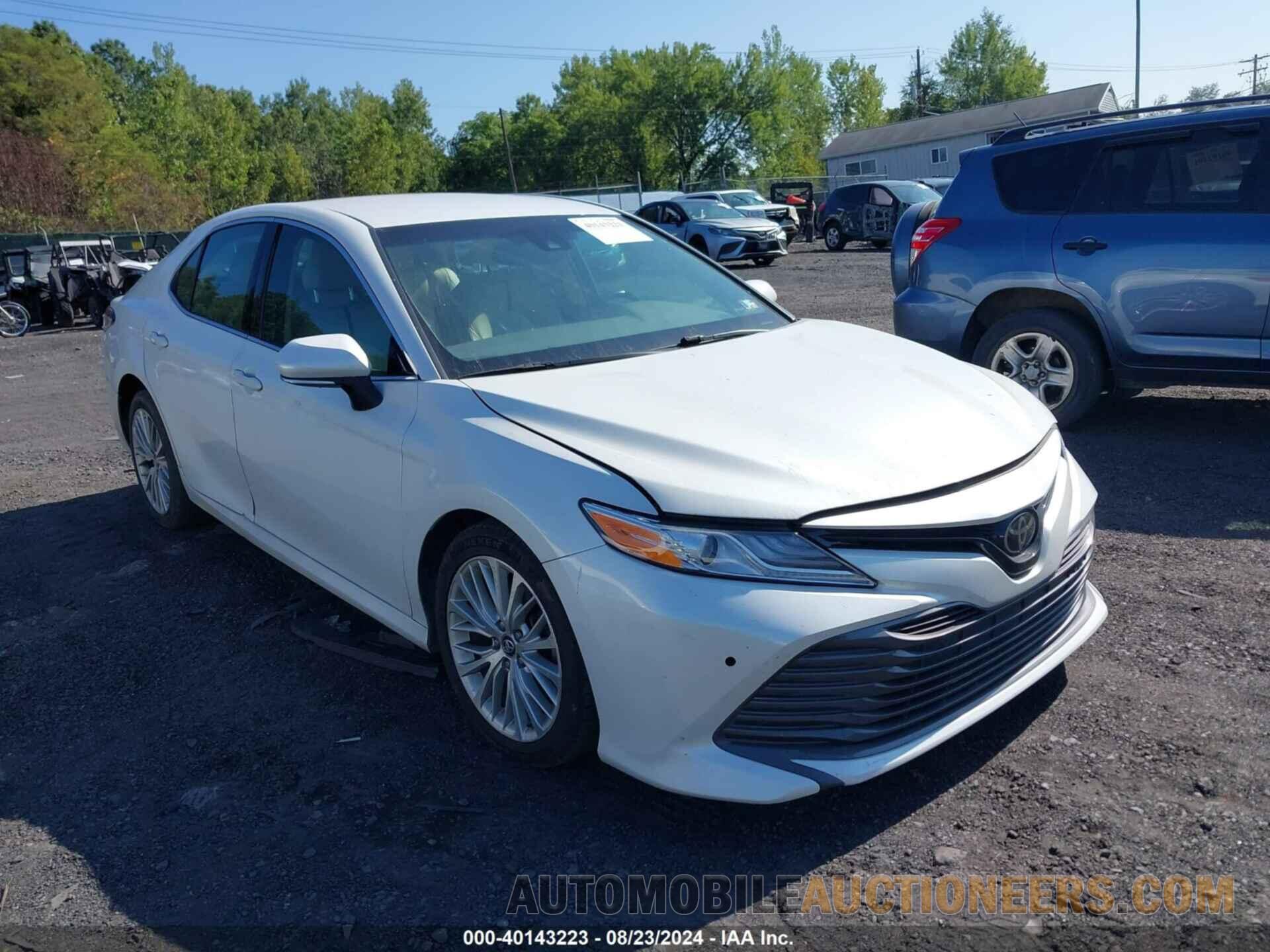 4T1B11HK3JU142429 TOYOTA CAMRY 2018