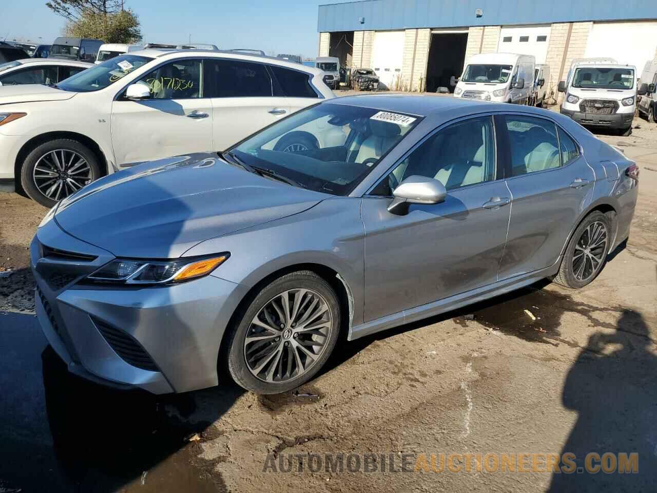 4T1B11HK3JU148117 TOYOTA CAMRY 2018