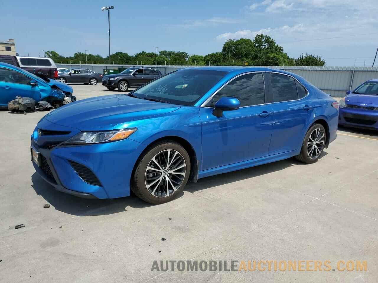 4T1B11HK3JU150224 TOYOTA CAMRY 2018