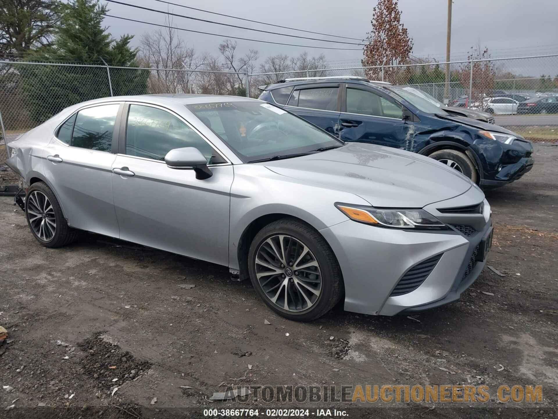 4T1B11HK3JU150403 TOYOTA CAMRY 2018