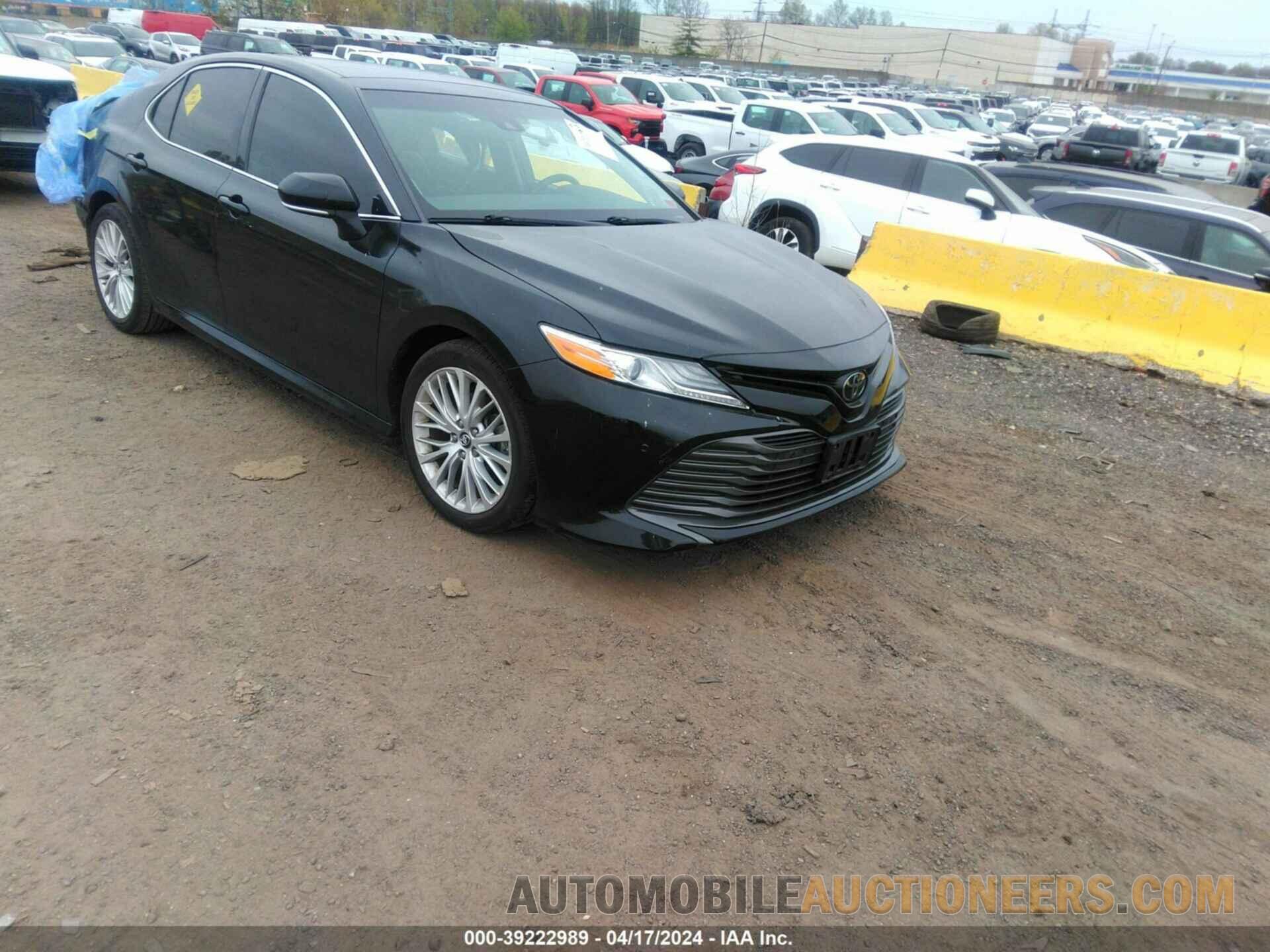 4T1B11HK3JU152040 TOYOTA CAMRY 2018