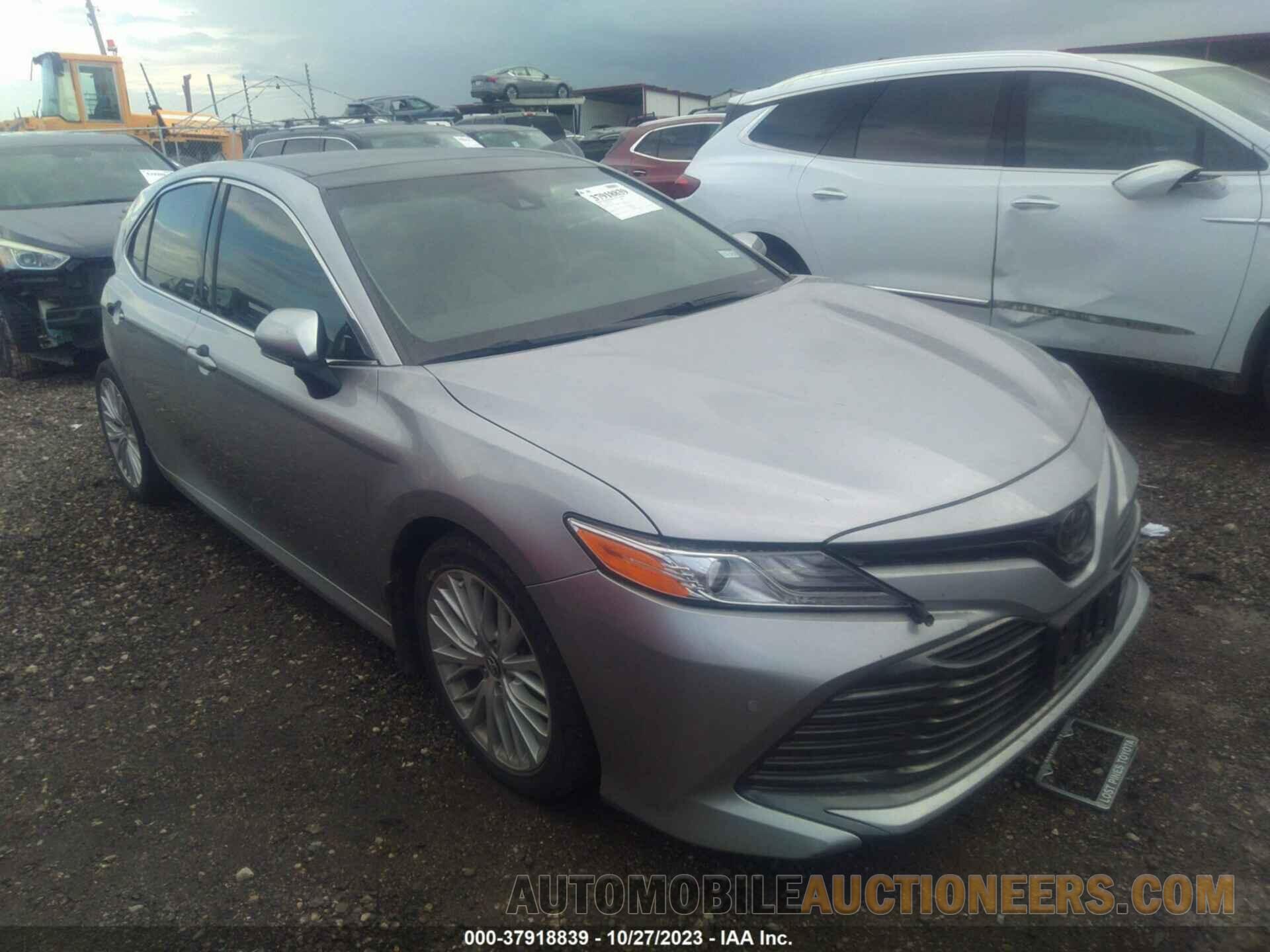 4T1B11HK3JU157464 TOYOTA CAMRY 2018