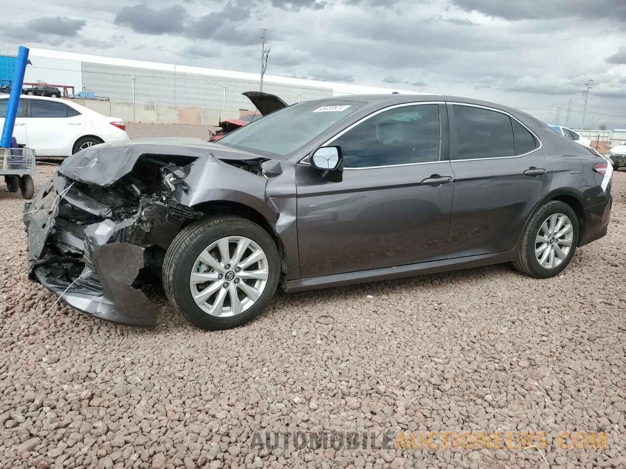 4T1B11HK3JU157478 TOYOTA CAMRY 2018