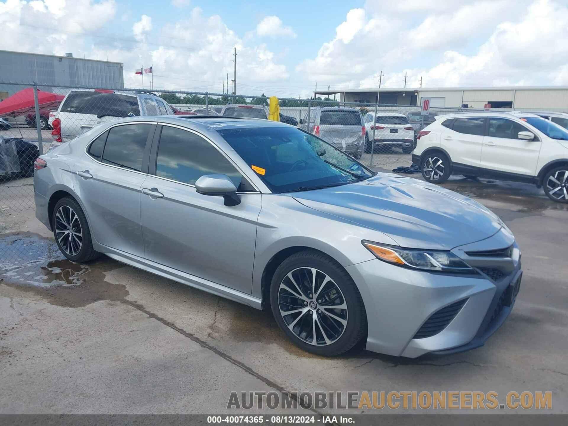 4T1B11HK3JU158047 TOYOTA CAMRY 2018