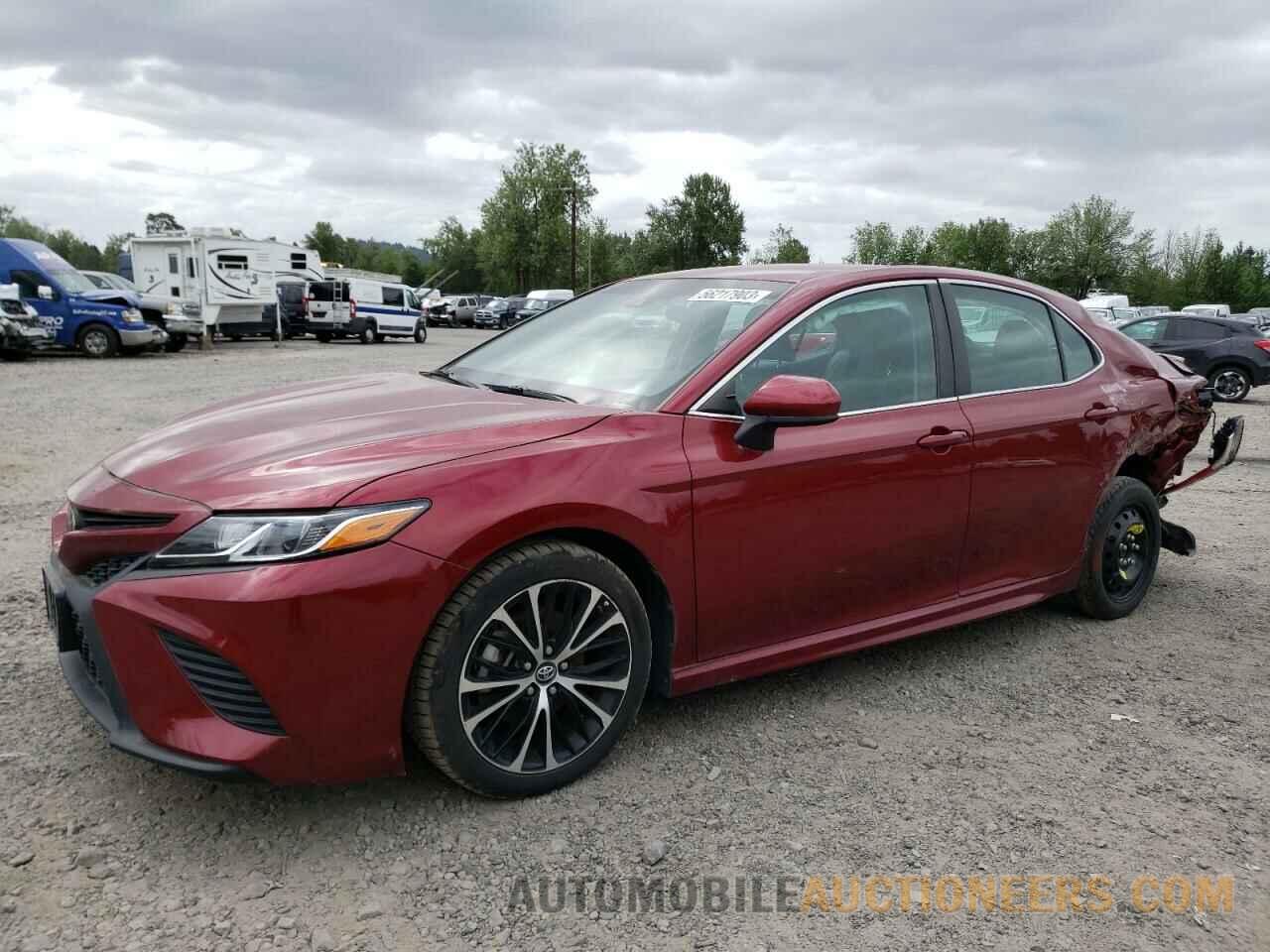 4T1B11HK3JU504503 TOYOTA CAMRY 2018