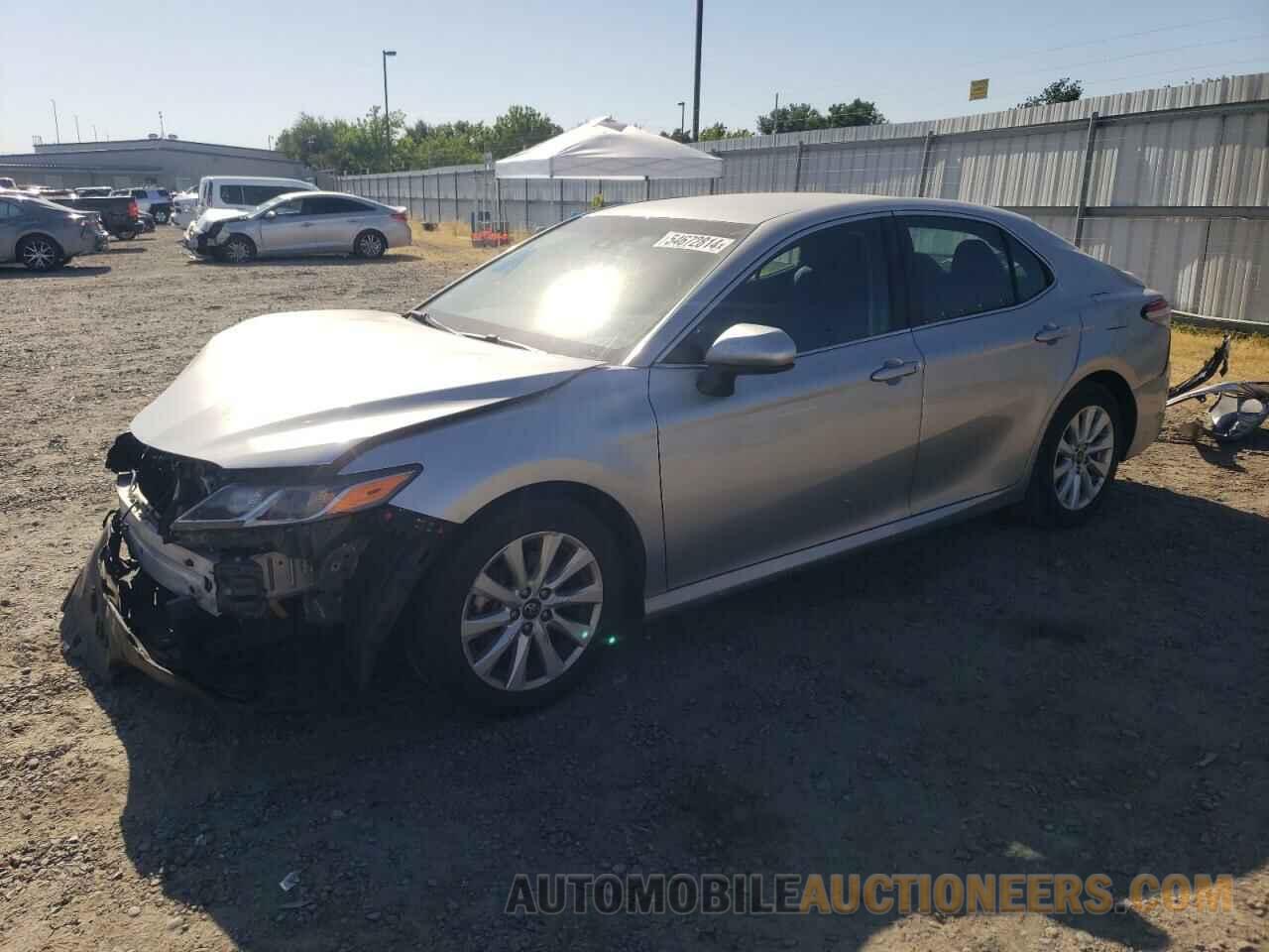 4T1B11HK3JU506297 TOYOTA CAMRY 2018