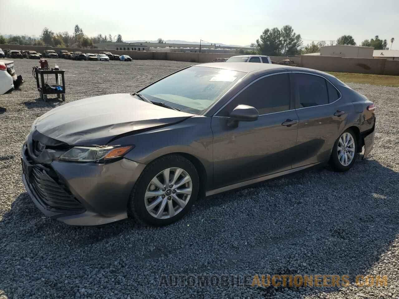 4T1B11HK3JU508132 TOYOTA CAMRY 2018