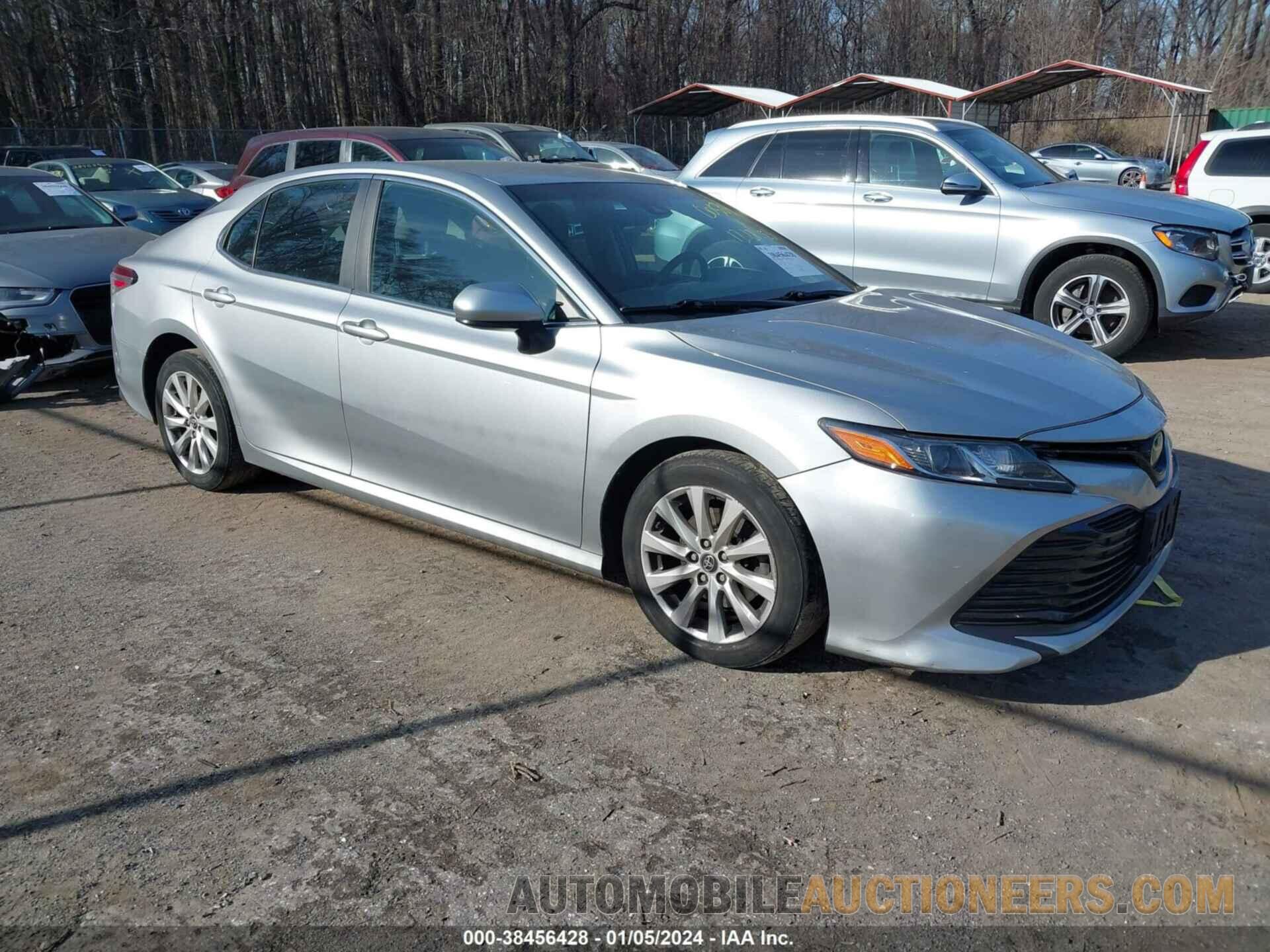 4T1B11HK3JU508552 TOYOTA CAMRY 2018