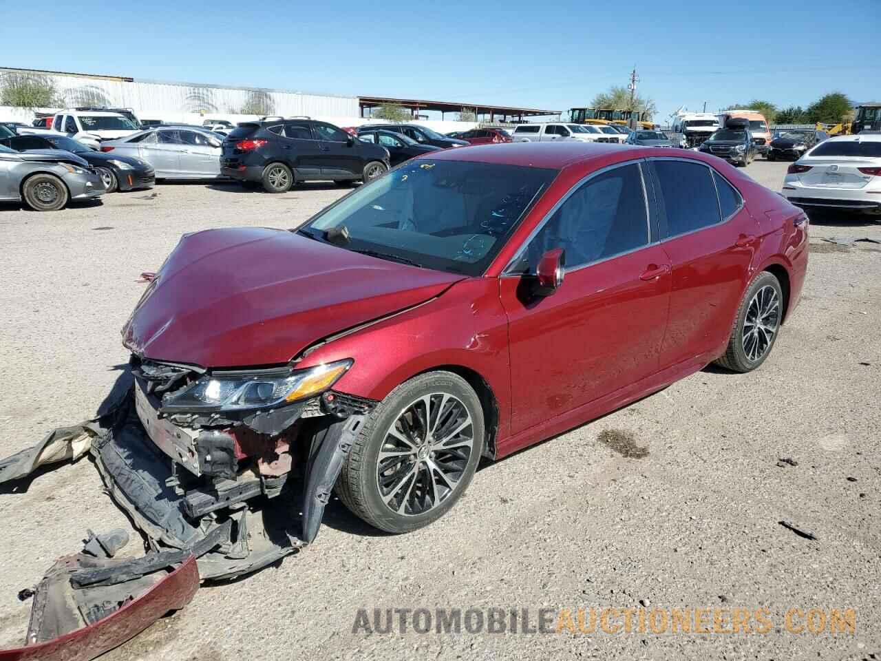 4T1B11HK3JU509197 TOYOTA CAMRY 2018