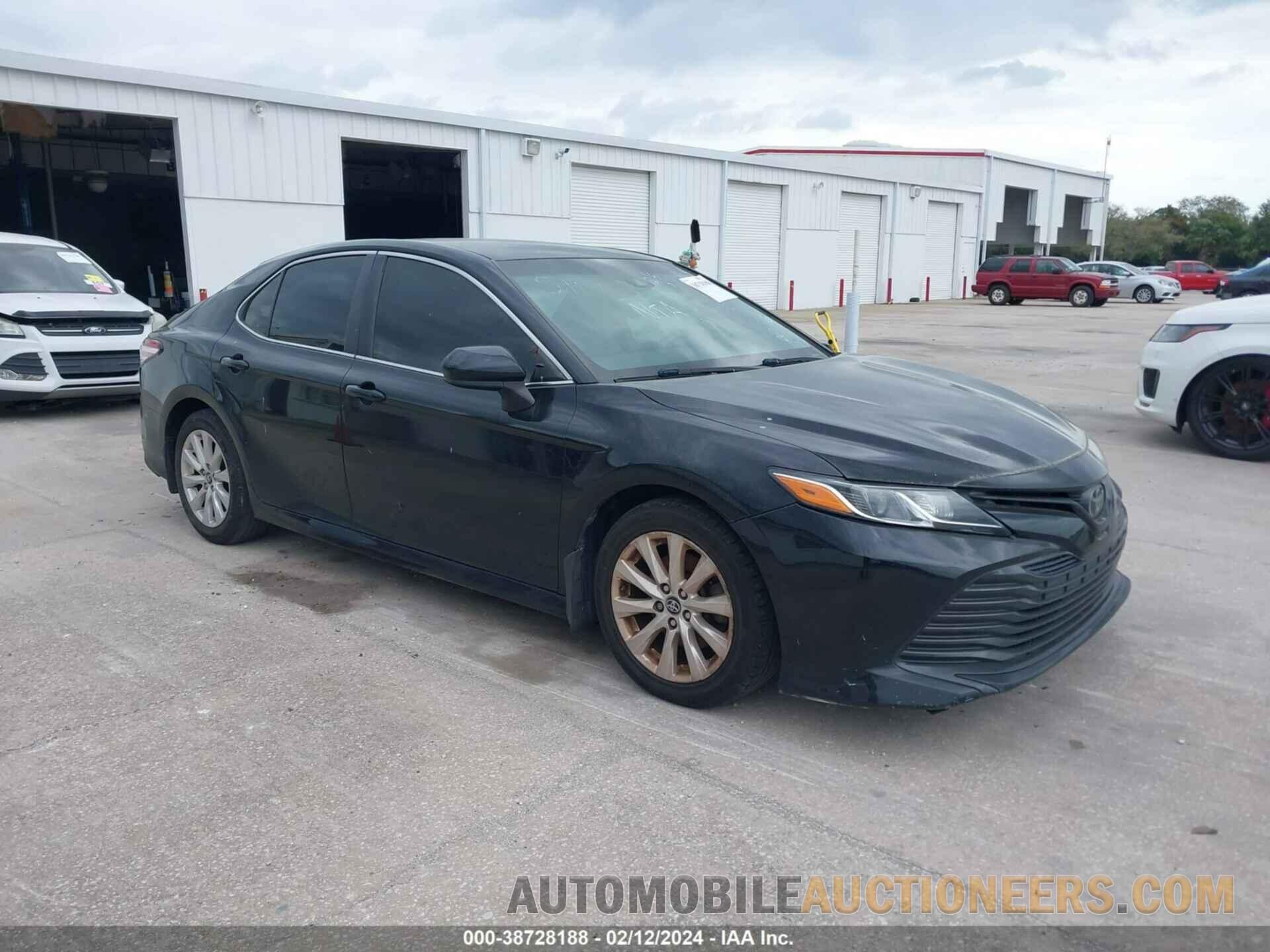 4T1B11HK3JU514190 TOYOTA CAMRY 2018