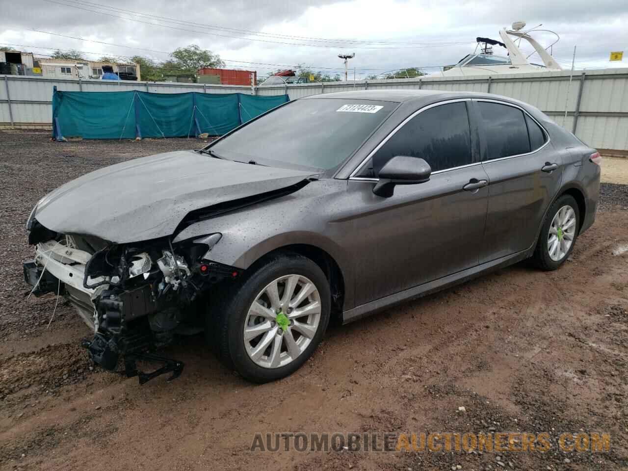 4T1B11HK3JU516649 TOYOTA CAMRY 2018