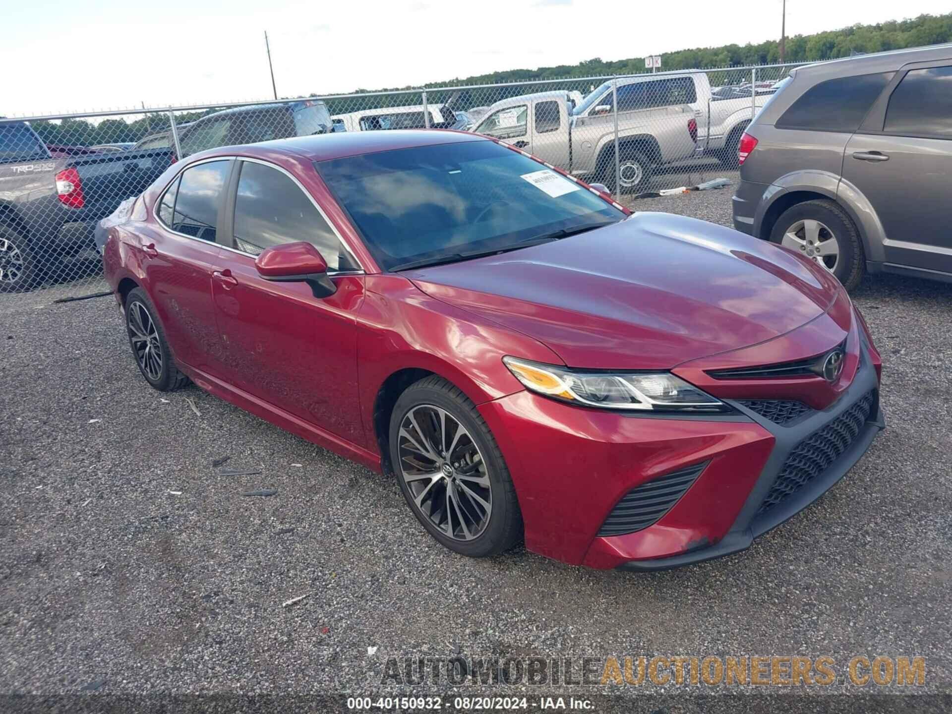 4T1B11HK3JU518112 TOYOTA CAMRY 2018