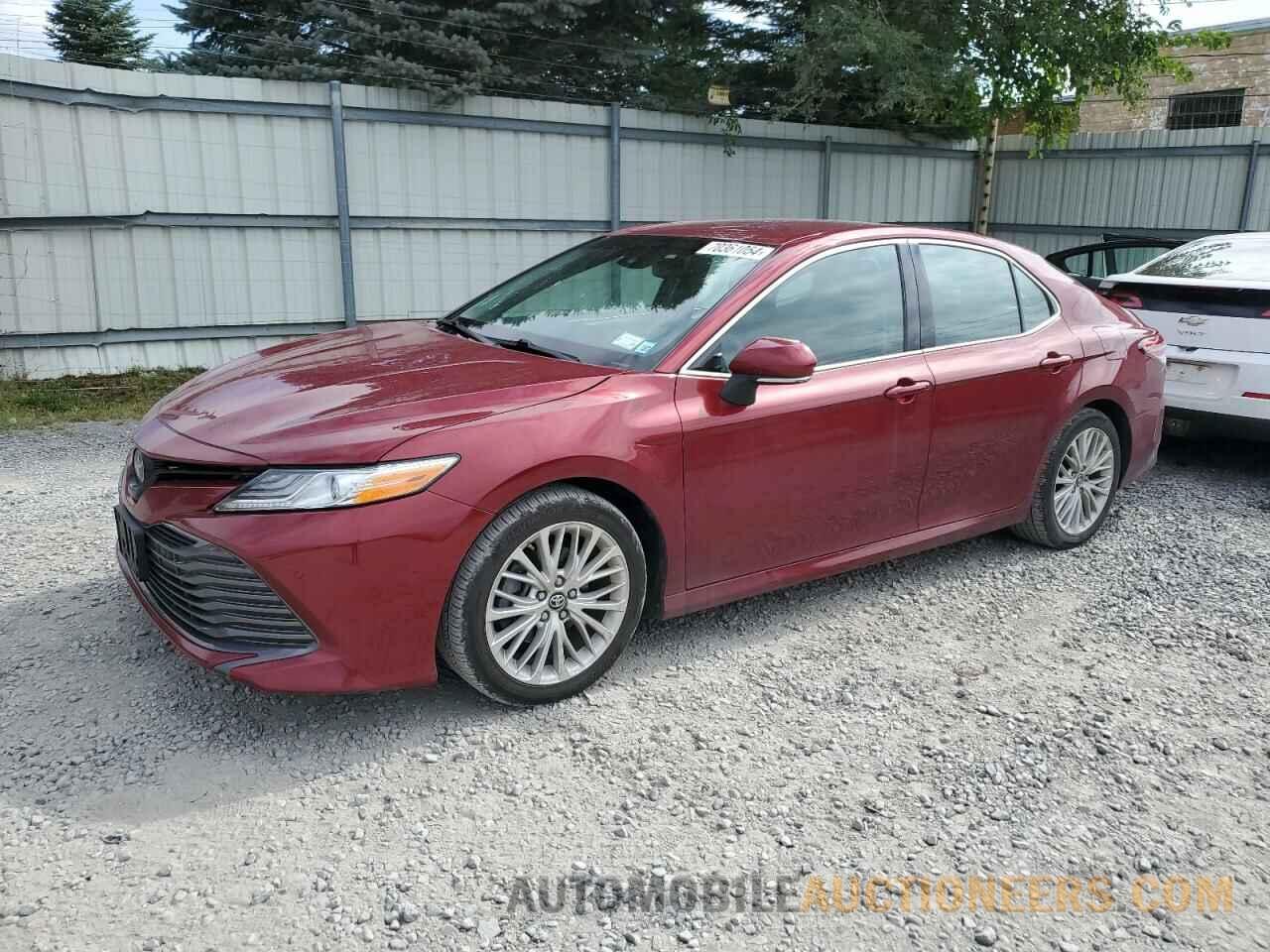 4T1B11HK3JU518983 TOYOTA CAMRY 2018