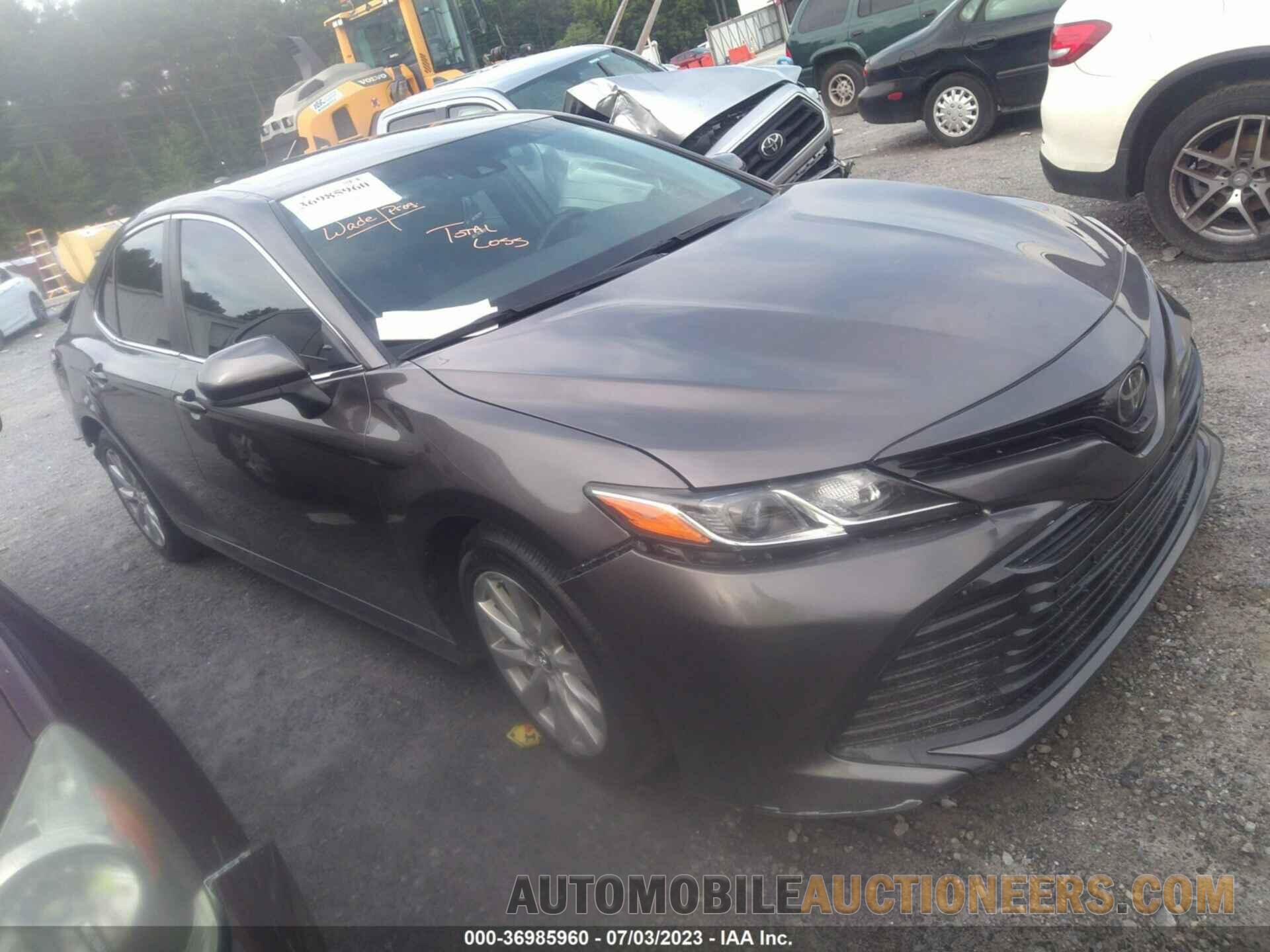 4T1B11HK3JU519440 TOYOTA CAMRY 2018