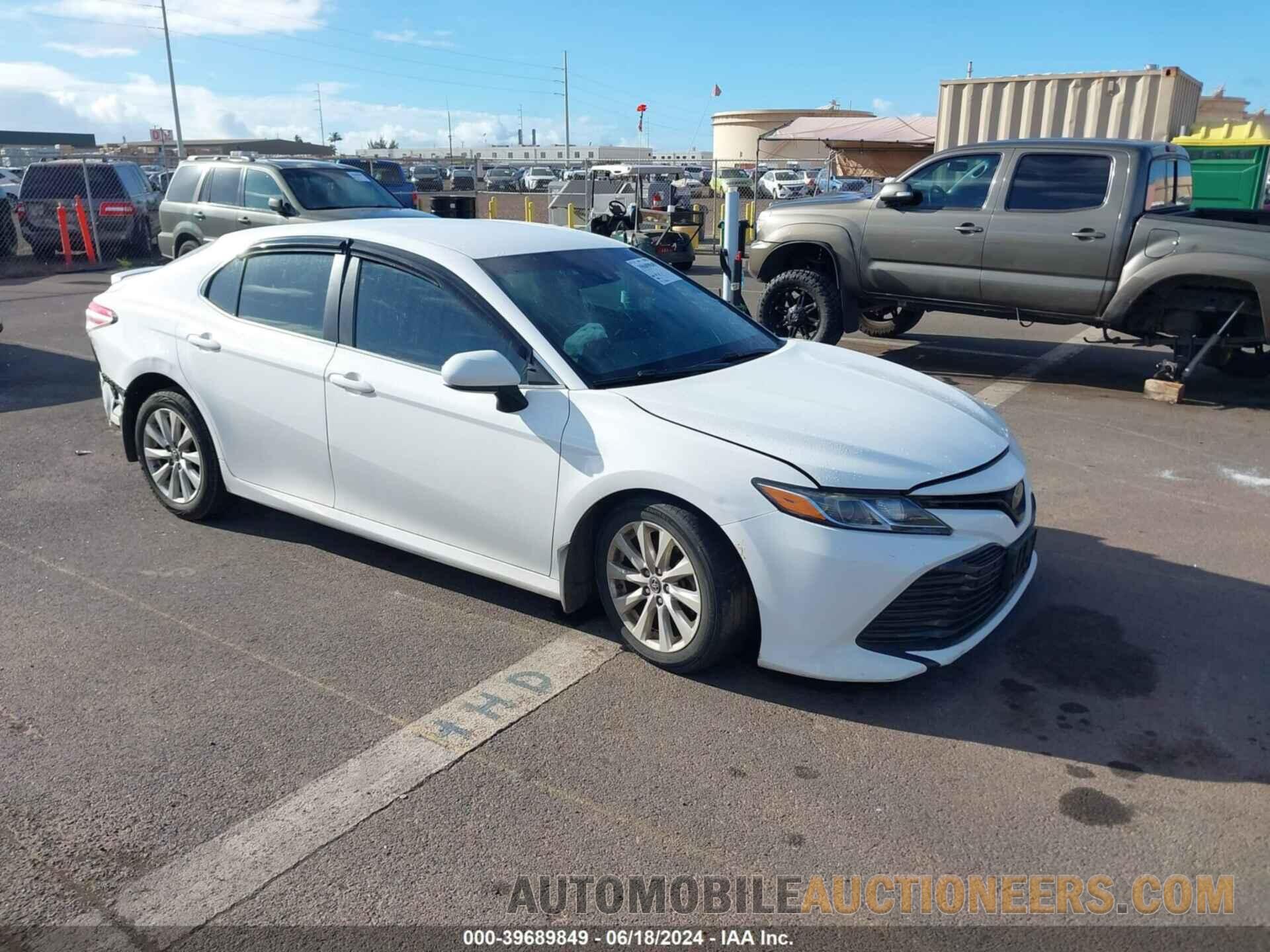 4T1B11HK3JU527506 TOYOTA CAMRY 2018