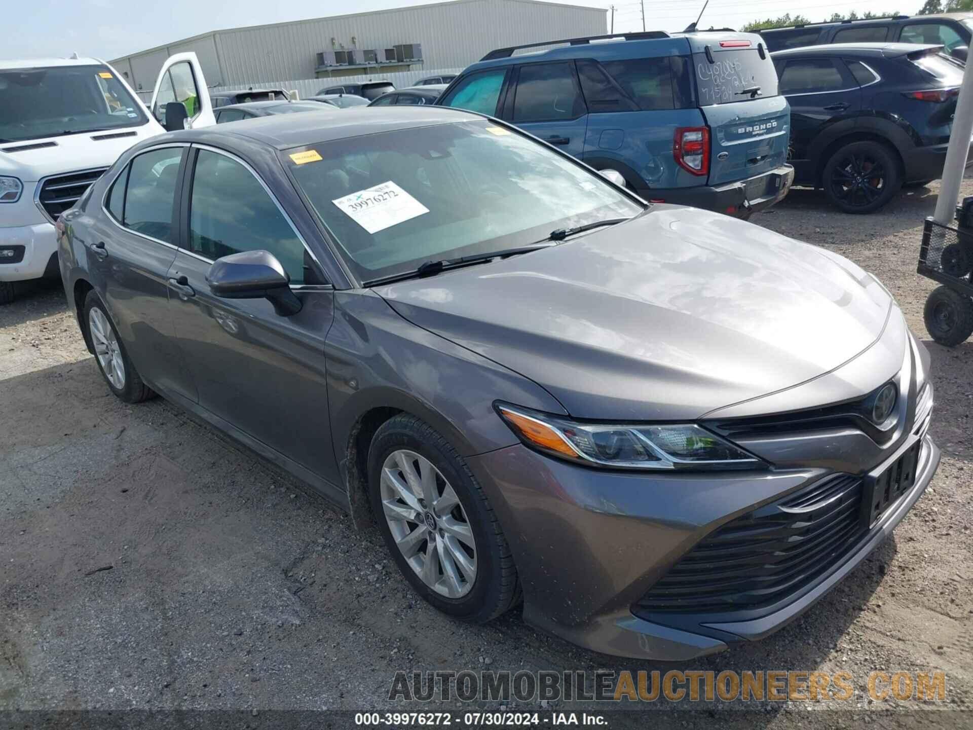 4T1B11HK3JU529062 TOYOTA CAMRY 2018