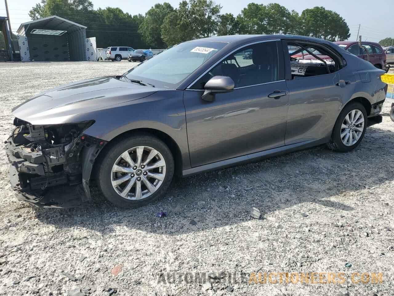 4T1B11HK3JU530485 TOYOTA CAMRY 2018