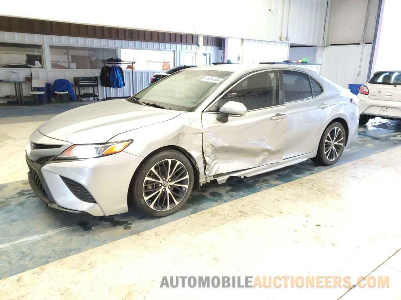 4T1B11HK3JU531619 TOYOTA CAMRY 2018