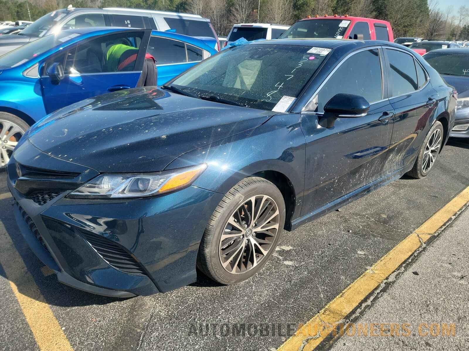 4T1B11HK3JU531748 Toyota Camry 2018